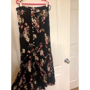 Black floral maxi skirt with slit